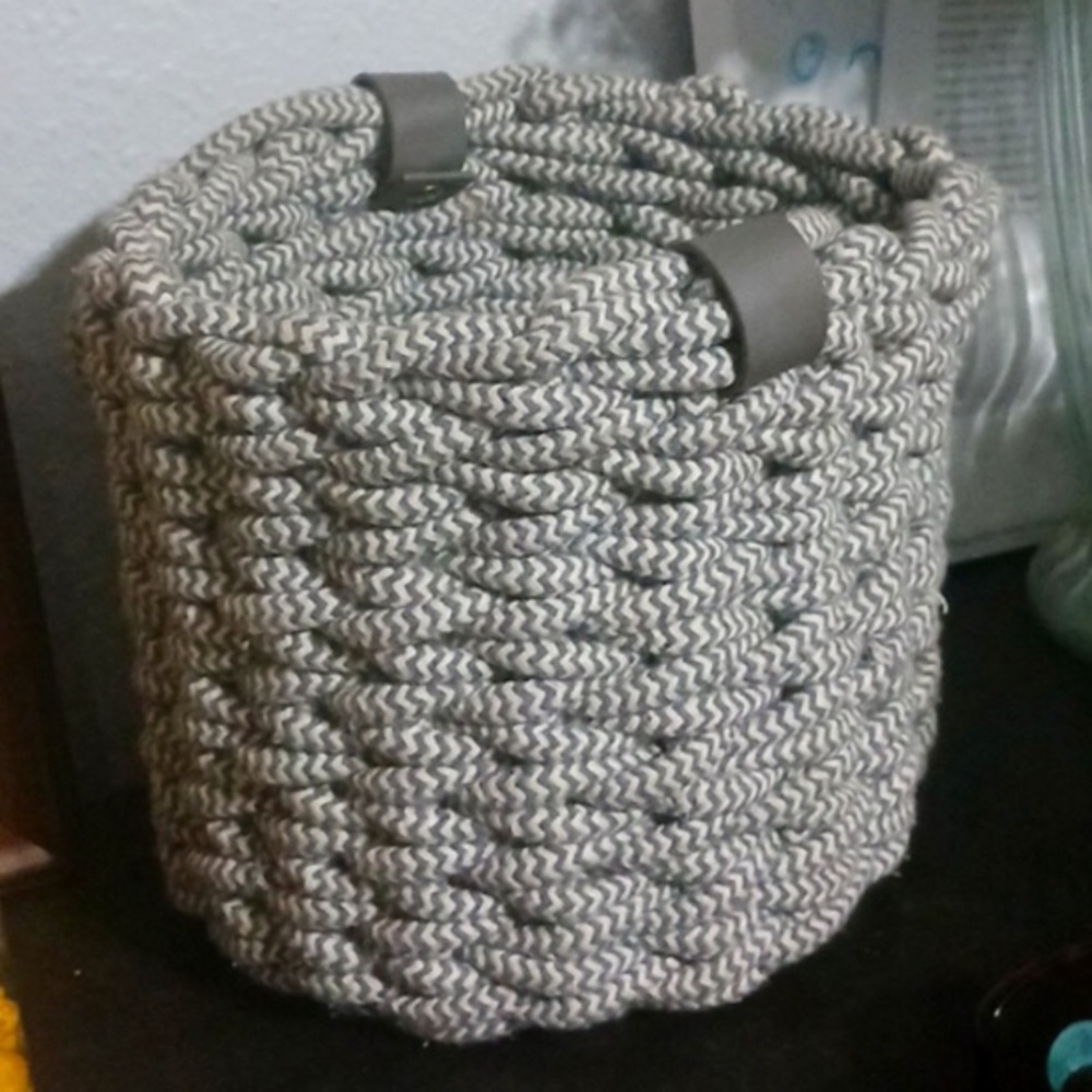 💕3/$19💕 Woven Storage Basket with Handles